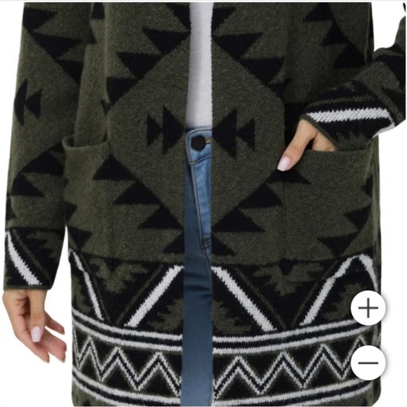 FLASH SALE FRYE 🎁 cozy open cardigan Aztec design - Picture 5 of 6